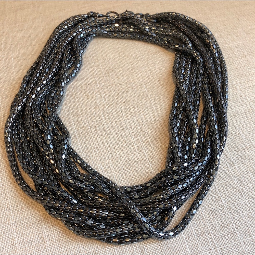 Ladies Ann Taylor necklace